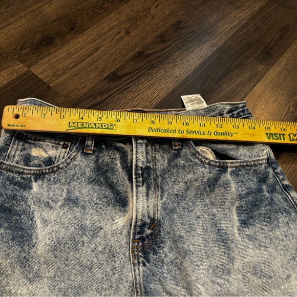 Abercrombie & Fitch Light Gray Women's Straight Leg Jeans - Picture 7 of 11